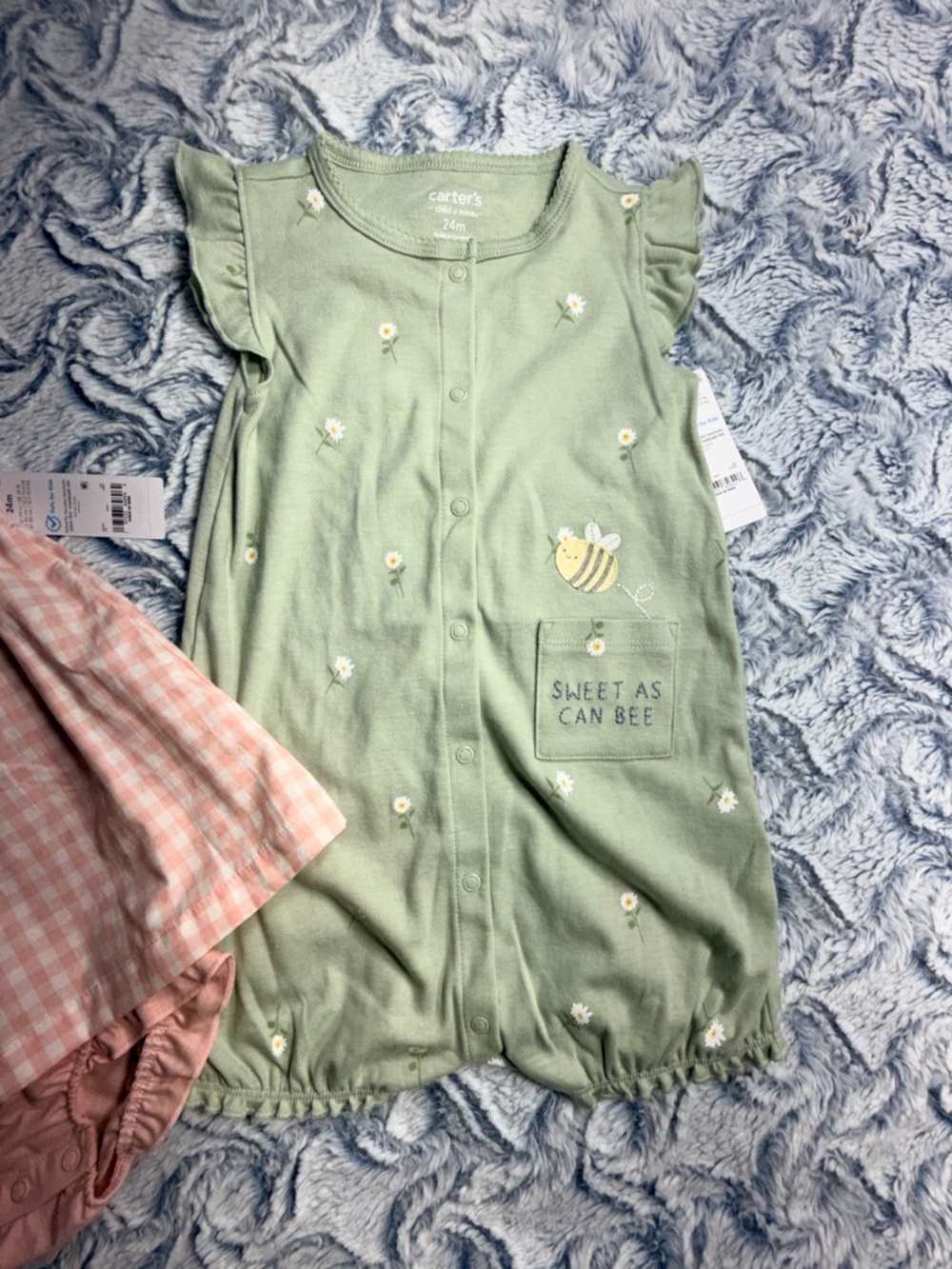 Size 24 Months NWT Carter’s Bundle - Pink Gingham & Sage Green Bee Romper - Picture 3 of 5